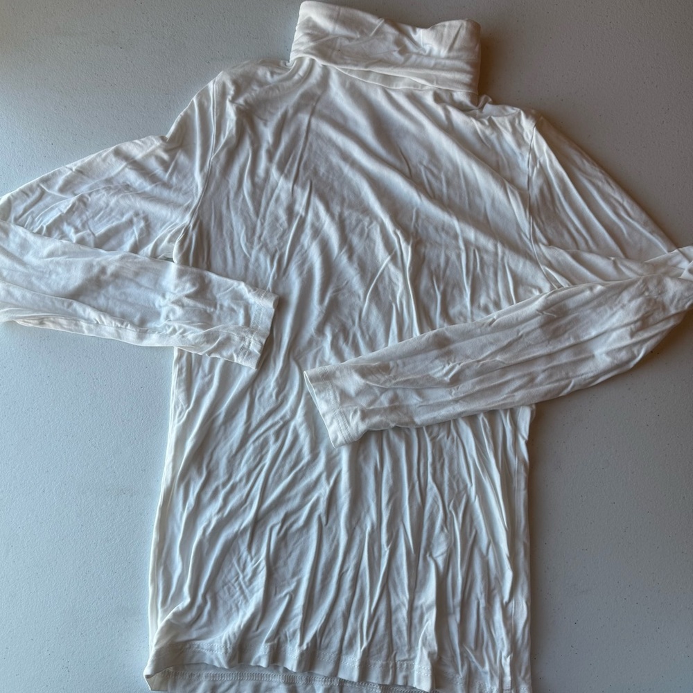 Amazon White Turtleneck Long Sleeve Top | S